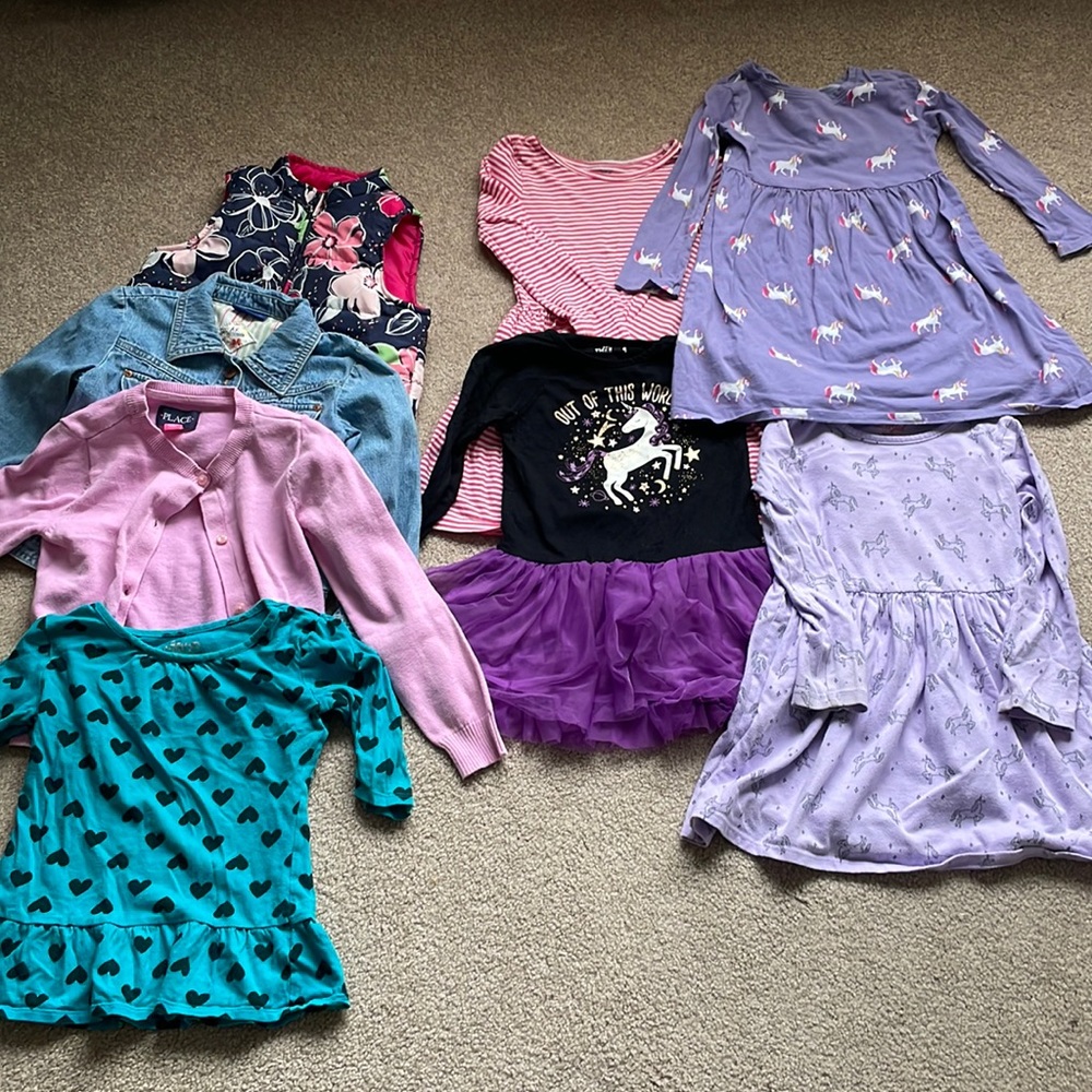 ⭐️⭐️5 listings for $15⭐️⭐️ 🦄🦄Bundle of girls clothes size 4-5T. EUC!! 🦄🦄